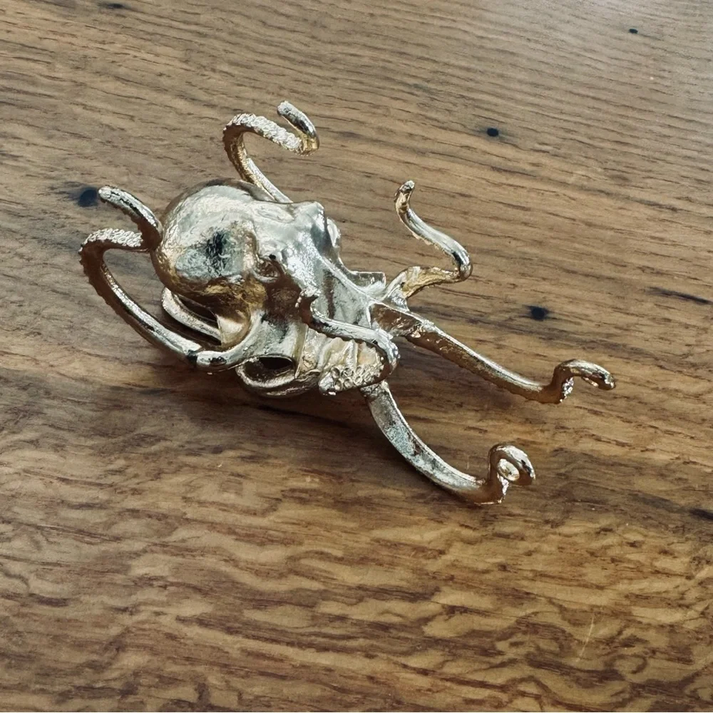 NWOT Gold Octopus phone stand, business cards, or photo easel, small